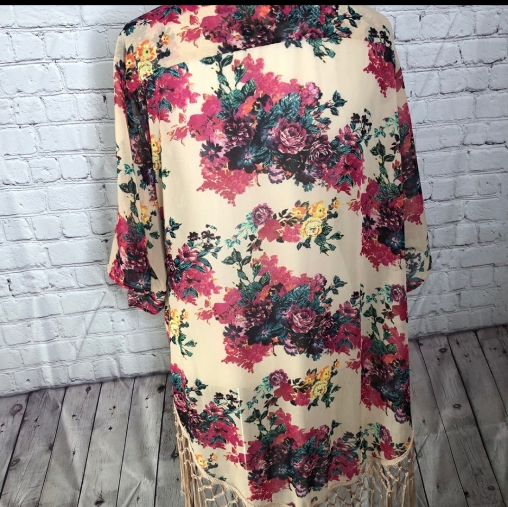 Daytrip Floral Kimono